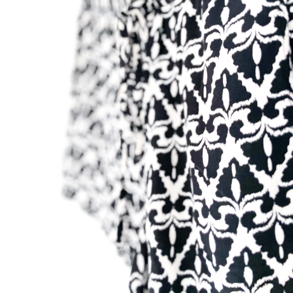 Philosophy Lounge Shorts - Picture 2 of 6